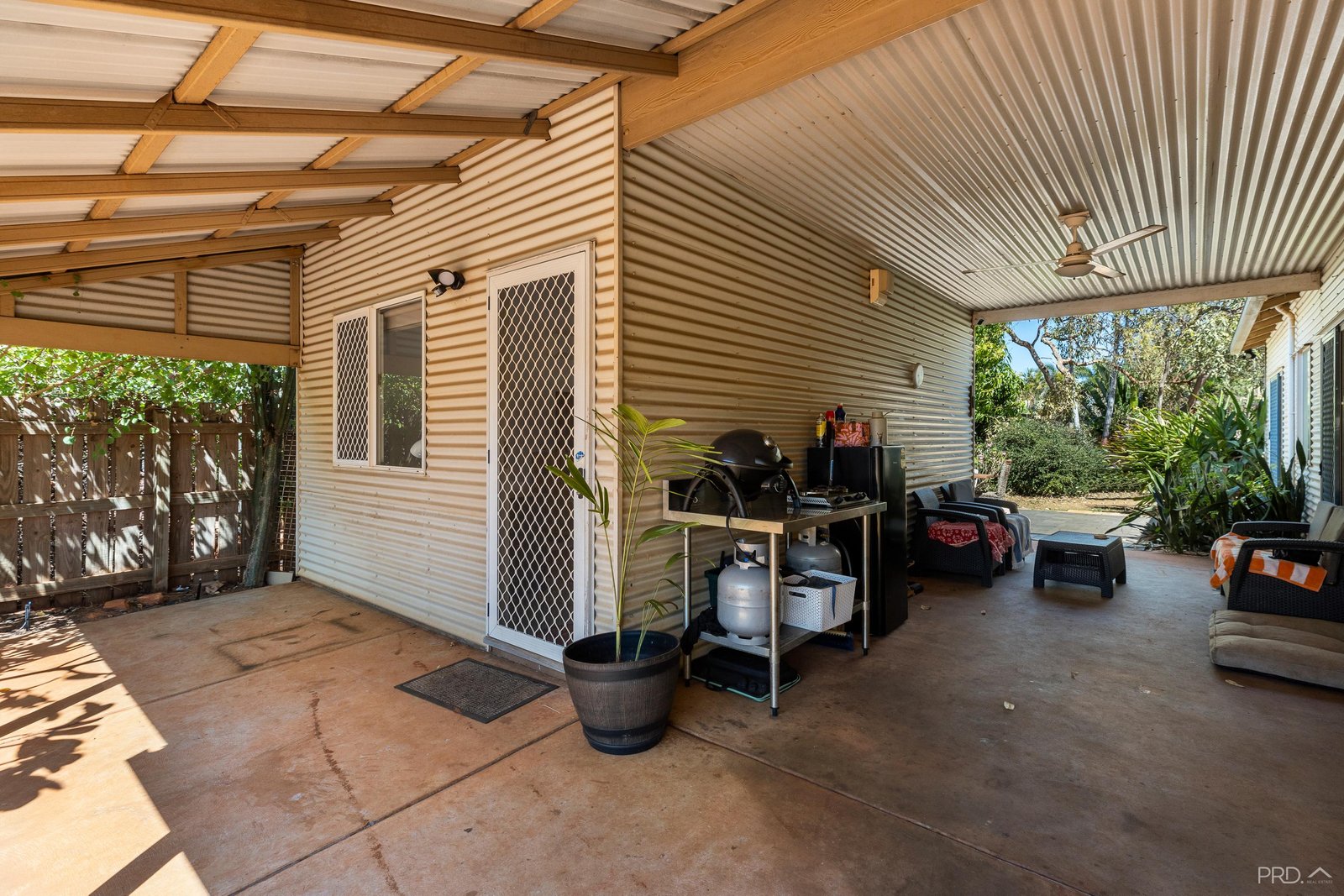 16 Reid Road CABLE BEACH 15