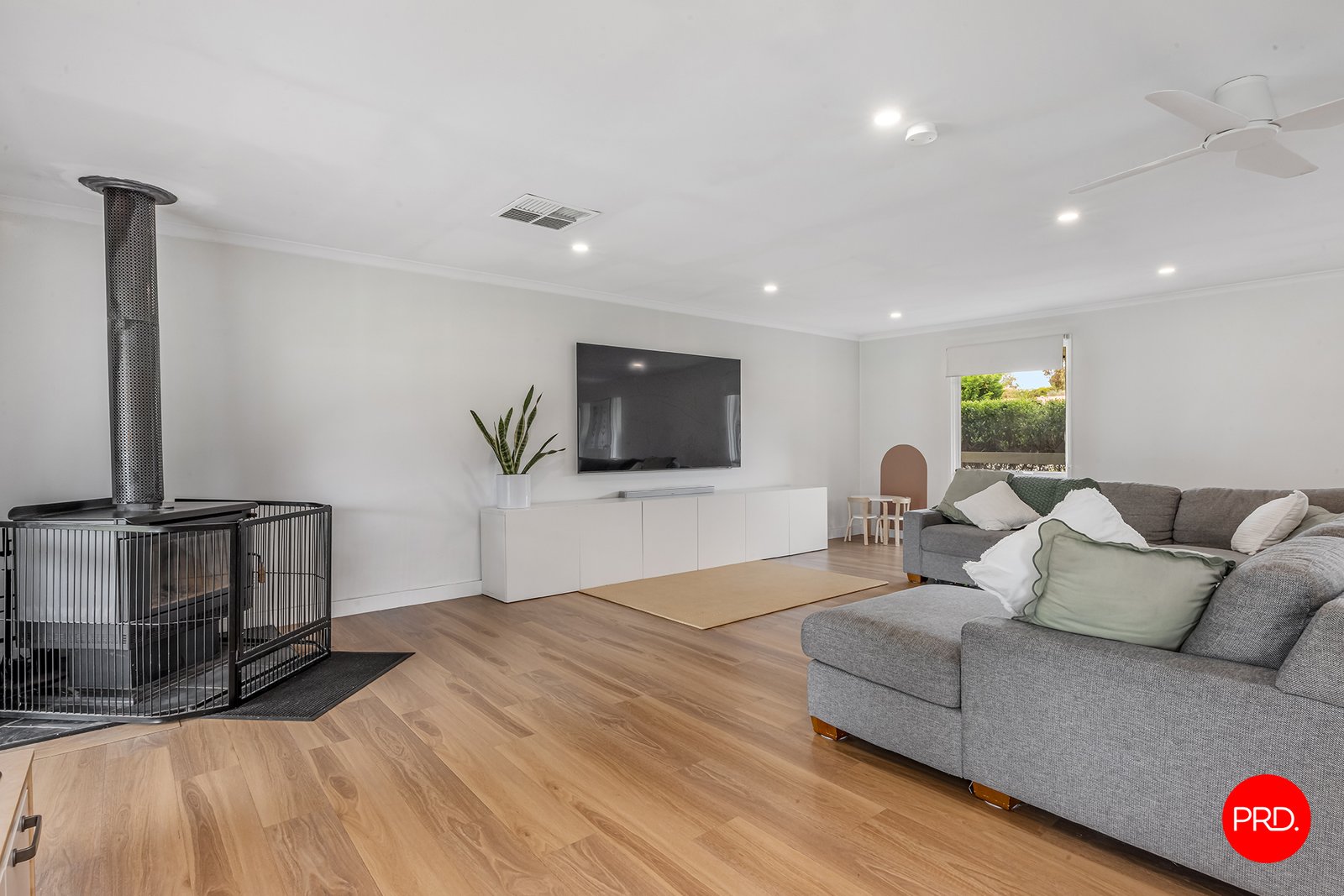 16 Rennie Street HUNTLY 7