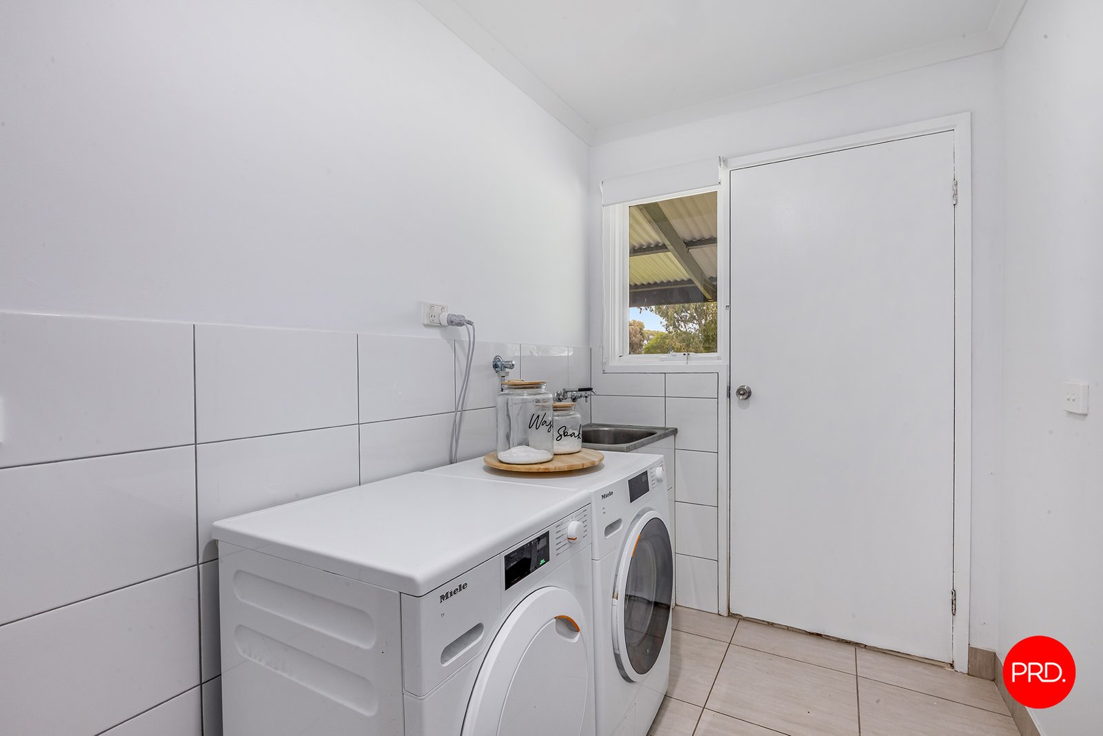 16 Rennie Street HUNTLY 14