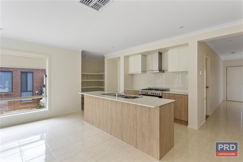 16 Rheola Drive WHITE HILLS 2