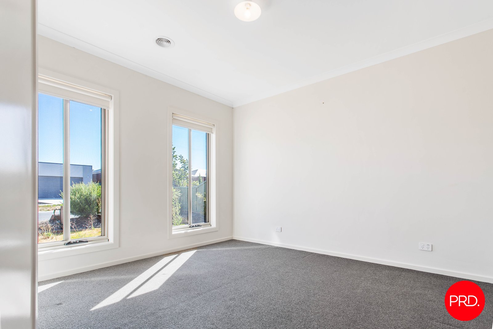 16 Rheola Drive WHITE HILLS 5