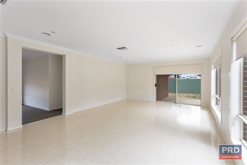 16 Rheola Drive WHITE HILLS 5