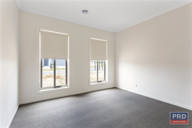 16 Rheola Drive WHITE HILLS 8
