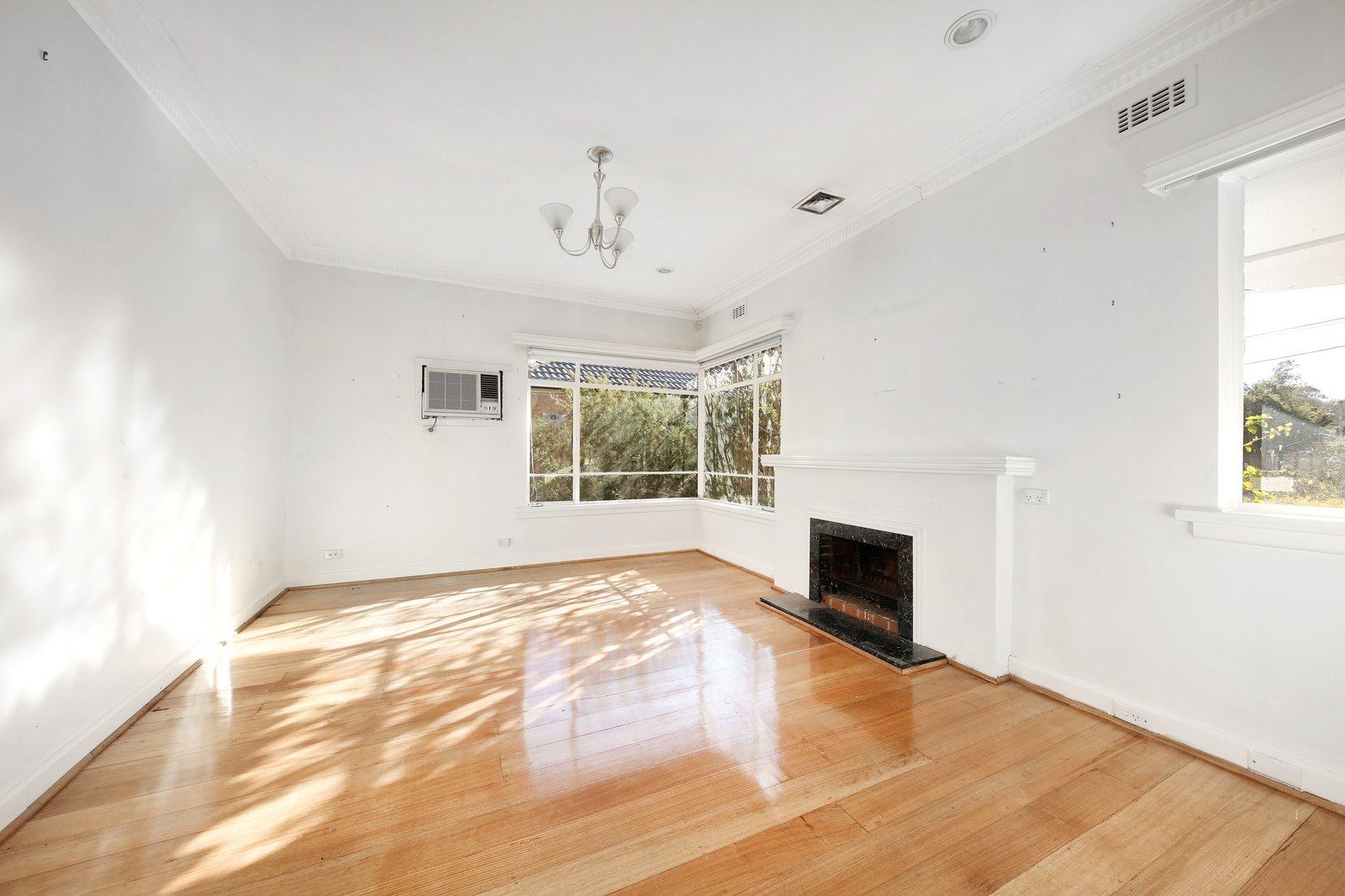 Gallery: 16 Ricourt Avenue
