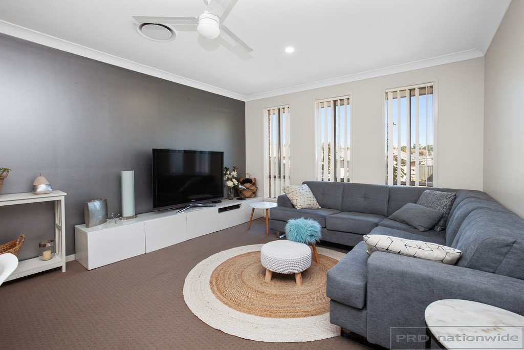 16 Riley James Drive RAWORTH 3