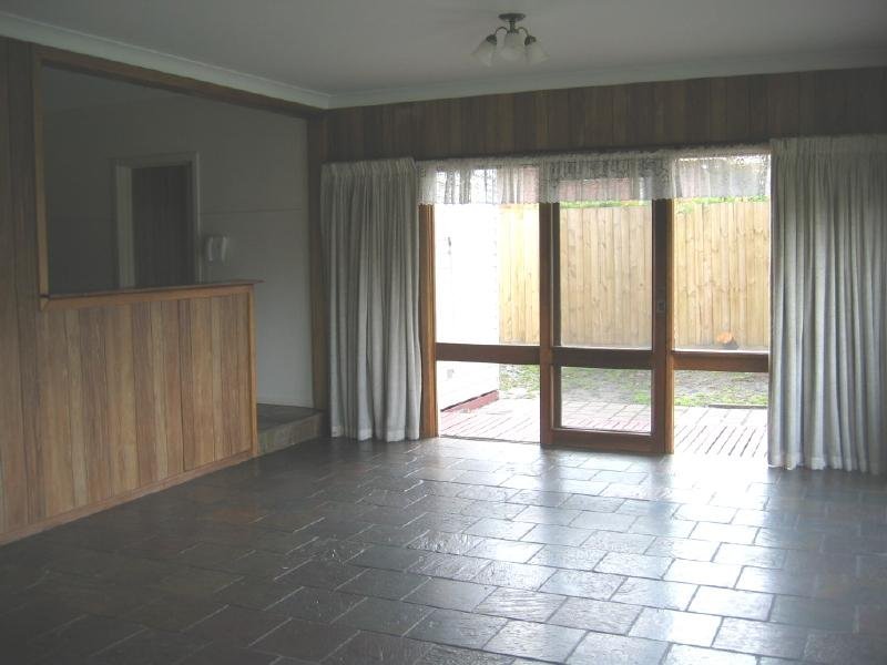 Gallery: 16 Riviera Street