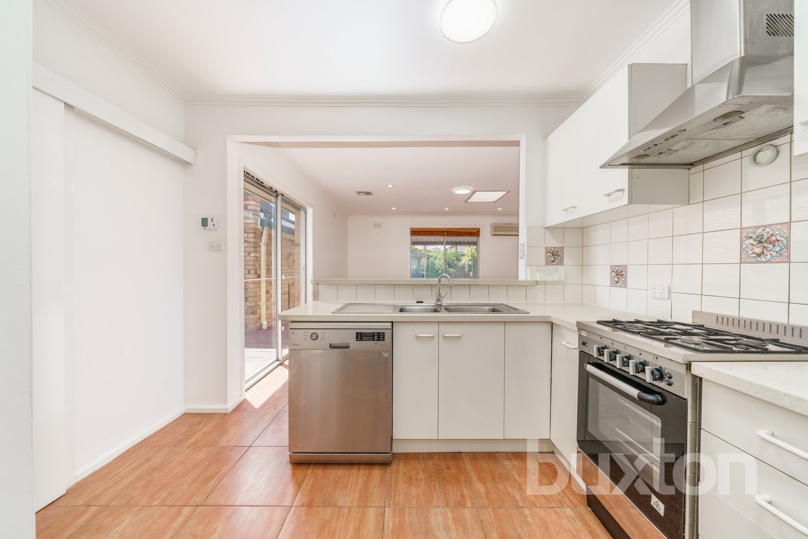 Gallery: 16 Robert Street