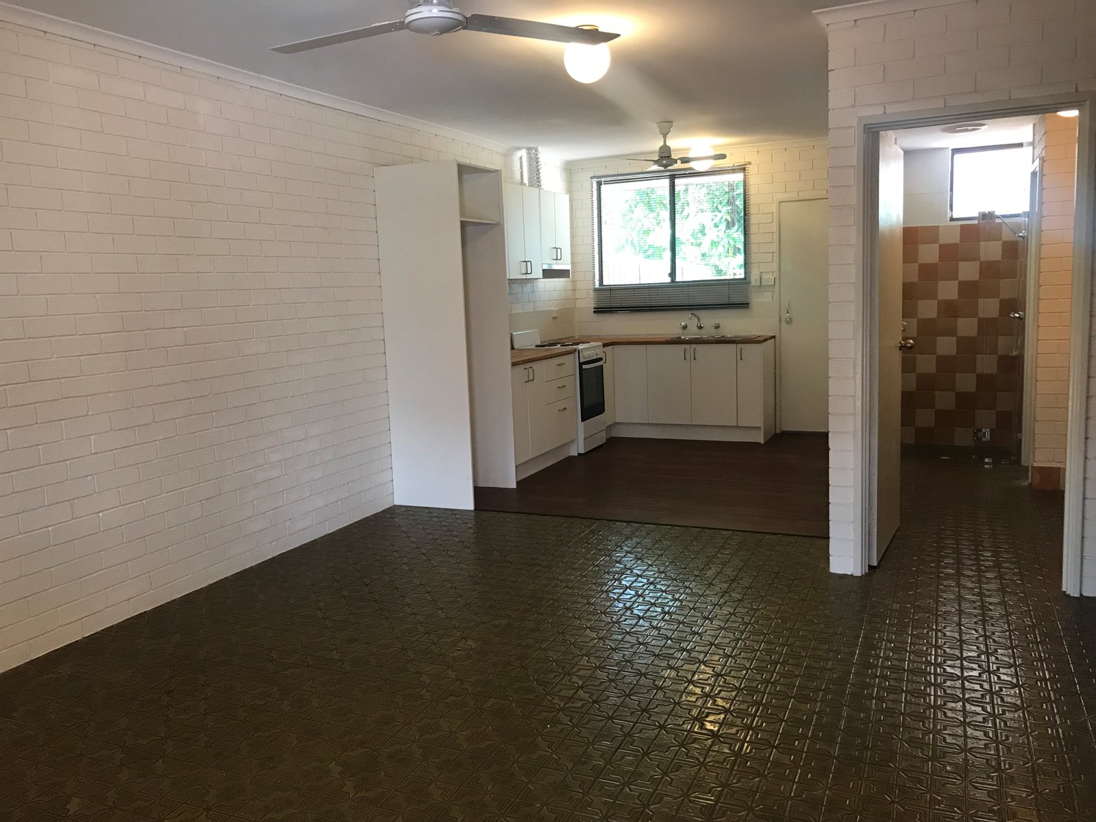 1/6 Robinson Street BROOME 2