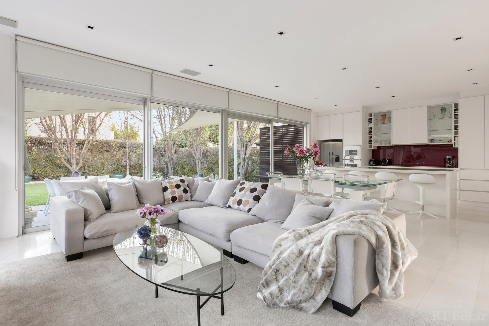 Real Estate and Property in 16 Rosemont Avenue, Caulfield North, VIC