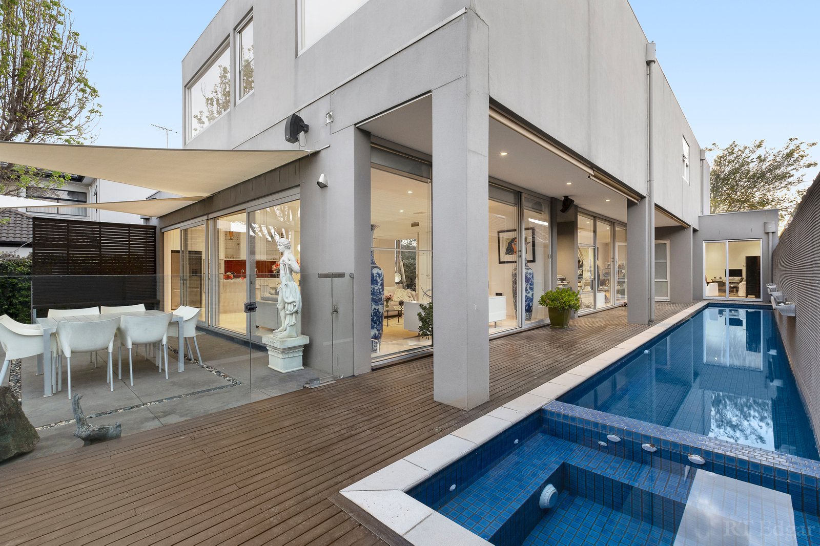 Real Estate and Property in 16 Rosemont Avenue, Caulfield North, VIC