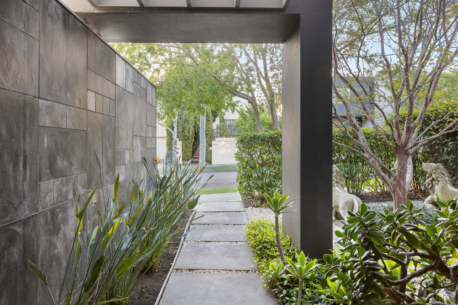 Real Estate and Property in 16 Rosemont Avenue, Caulfield North, VIC