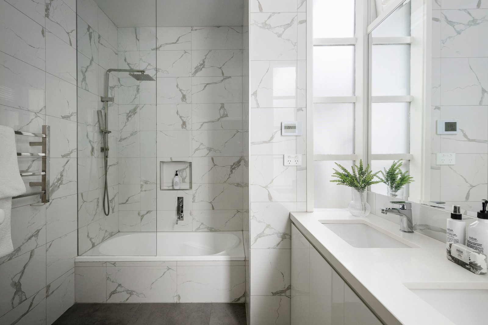 16 Ruabon Road, Toorak, 3142