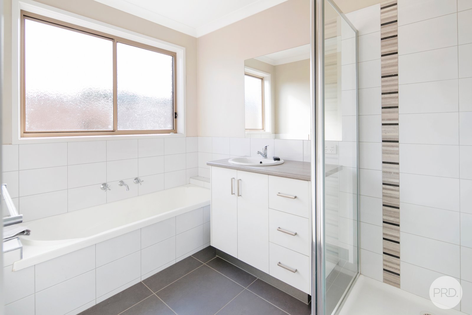 1/6 Ruby Close DELACOMBE 3