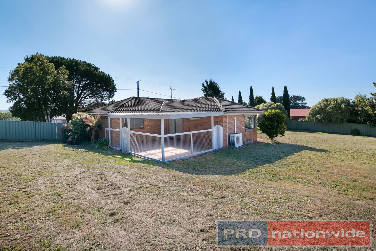 16 Russell Street GORDON 13