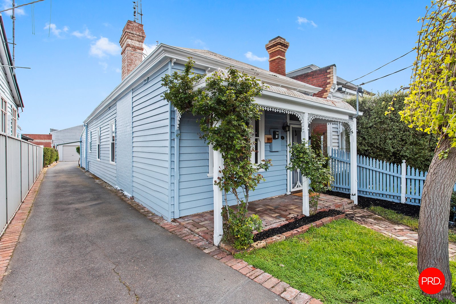 16 Russell Street QUARRY HILL 1