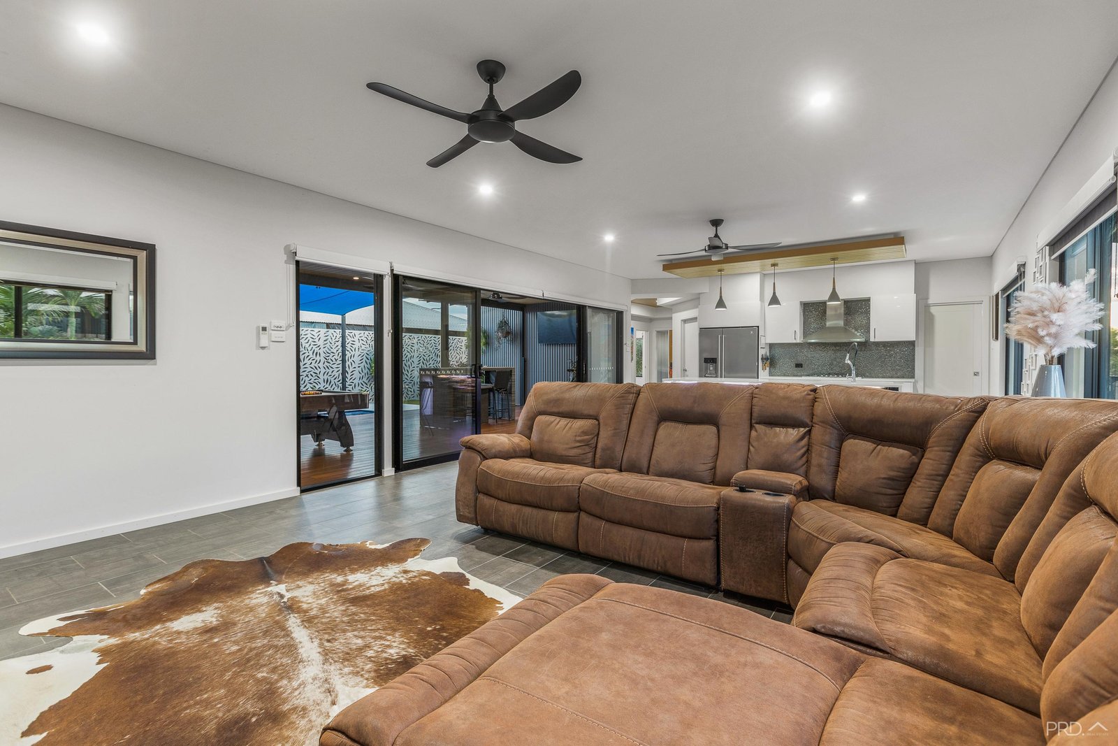 16 Said Bend BILINGURR 22