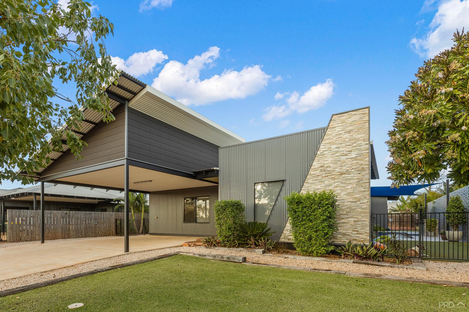 16 Said Bend BILINGURR 24