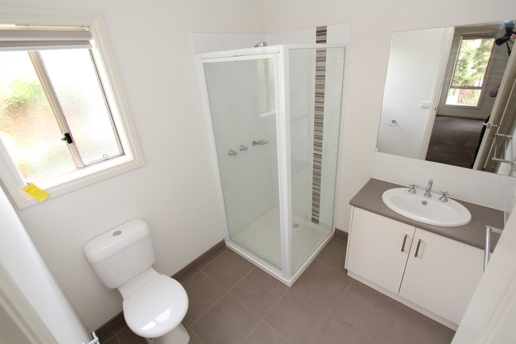 1/6 Sainsbury Court MOUNT CLEAR 4