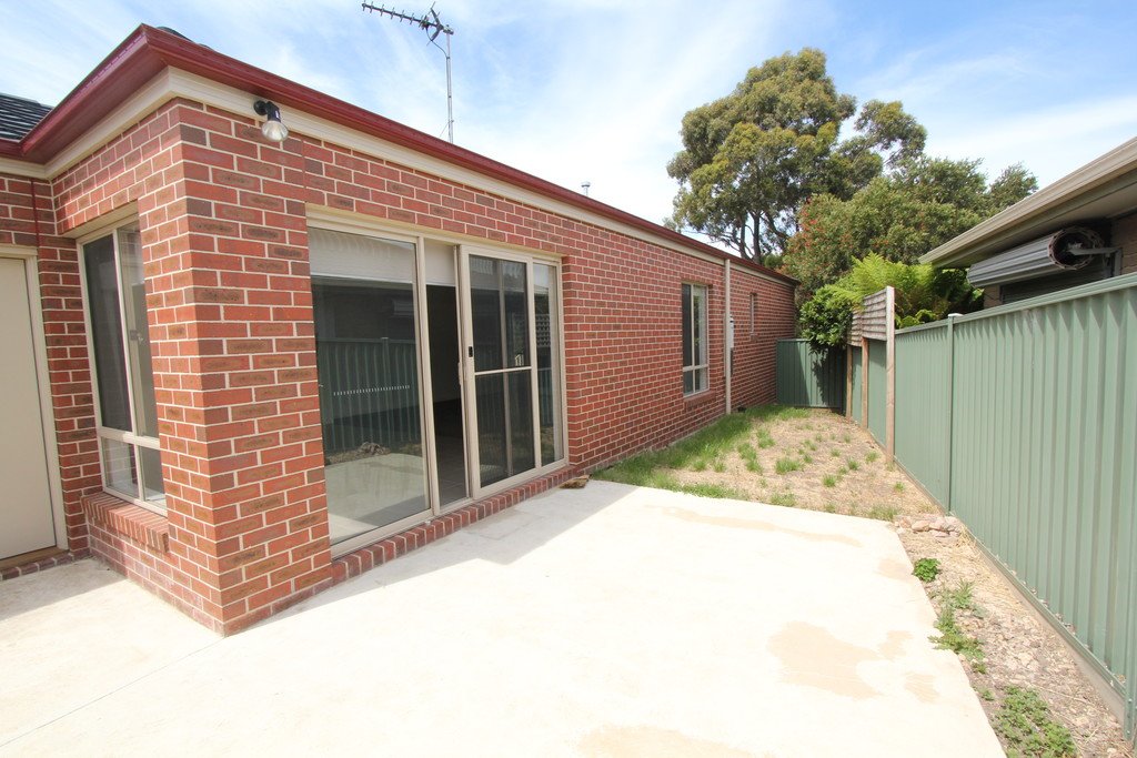 1/6 Sainsbury Court MOUNT CLEAR 18