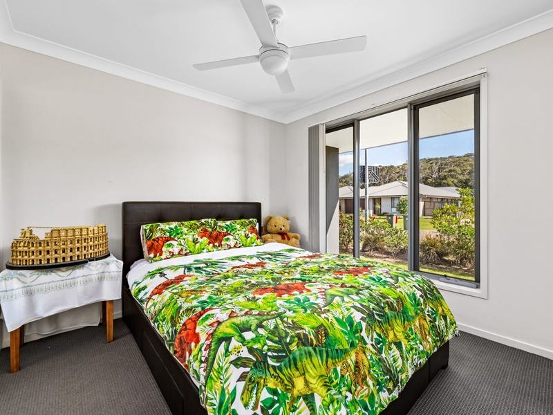 16 Sandcastle Street FERN BAY 7
