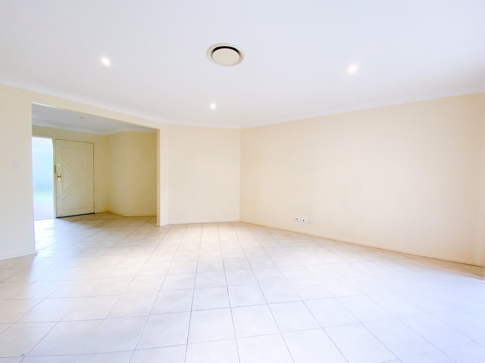 16 Sandpiper Avenue SALAMANDER BAY 7