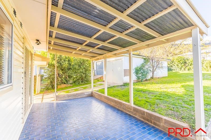 16 Sapphire Crescent TAMWORTH 7