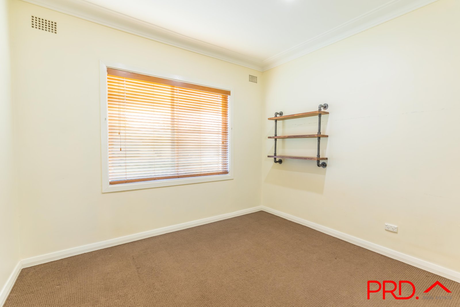 16 Sapphire Crescent TAMWORTH 10