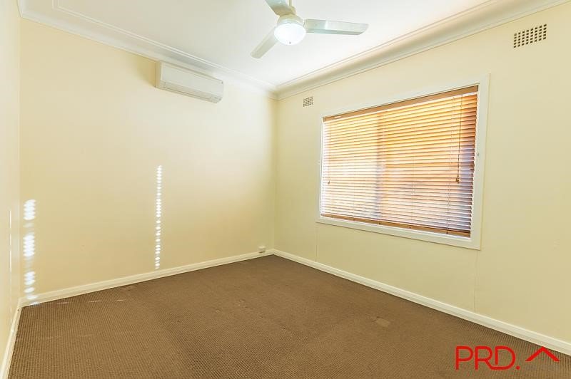 16 Sapphire Crescent TAMWORTH 6