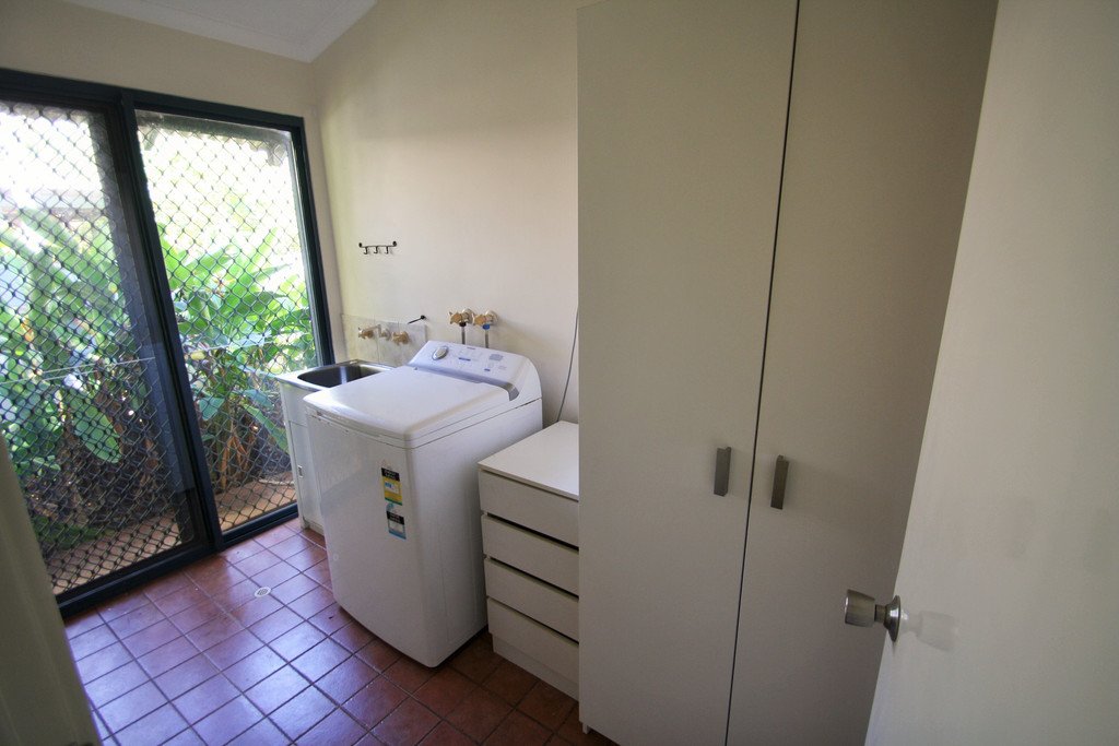 16 Sayonara Road CABLE BEACH 13