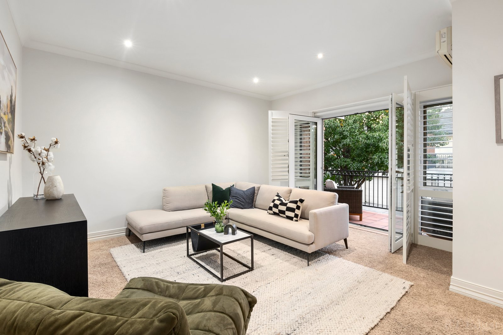 Real Estate and Property in 16 Scotch Circuit, Hawthorn, VIC