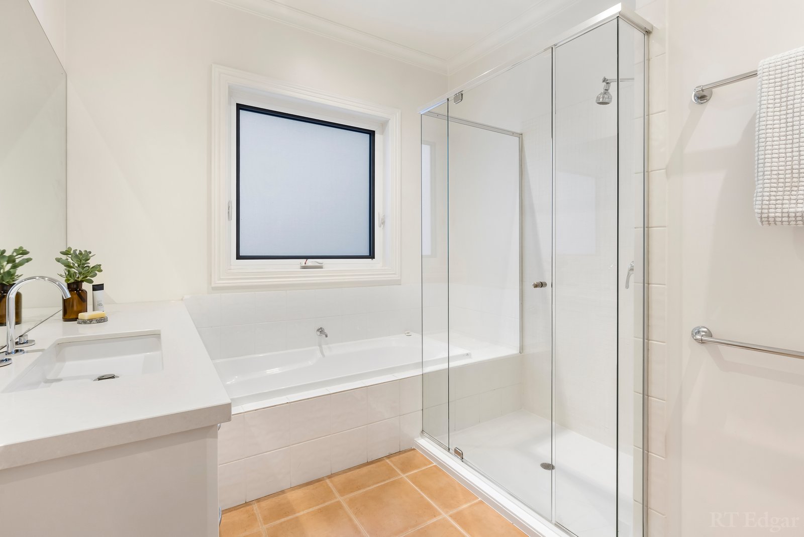 Real Estate and Property in 16 Scotch Circuit, Hawthorn, VIC