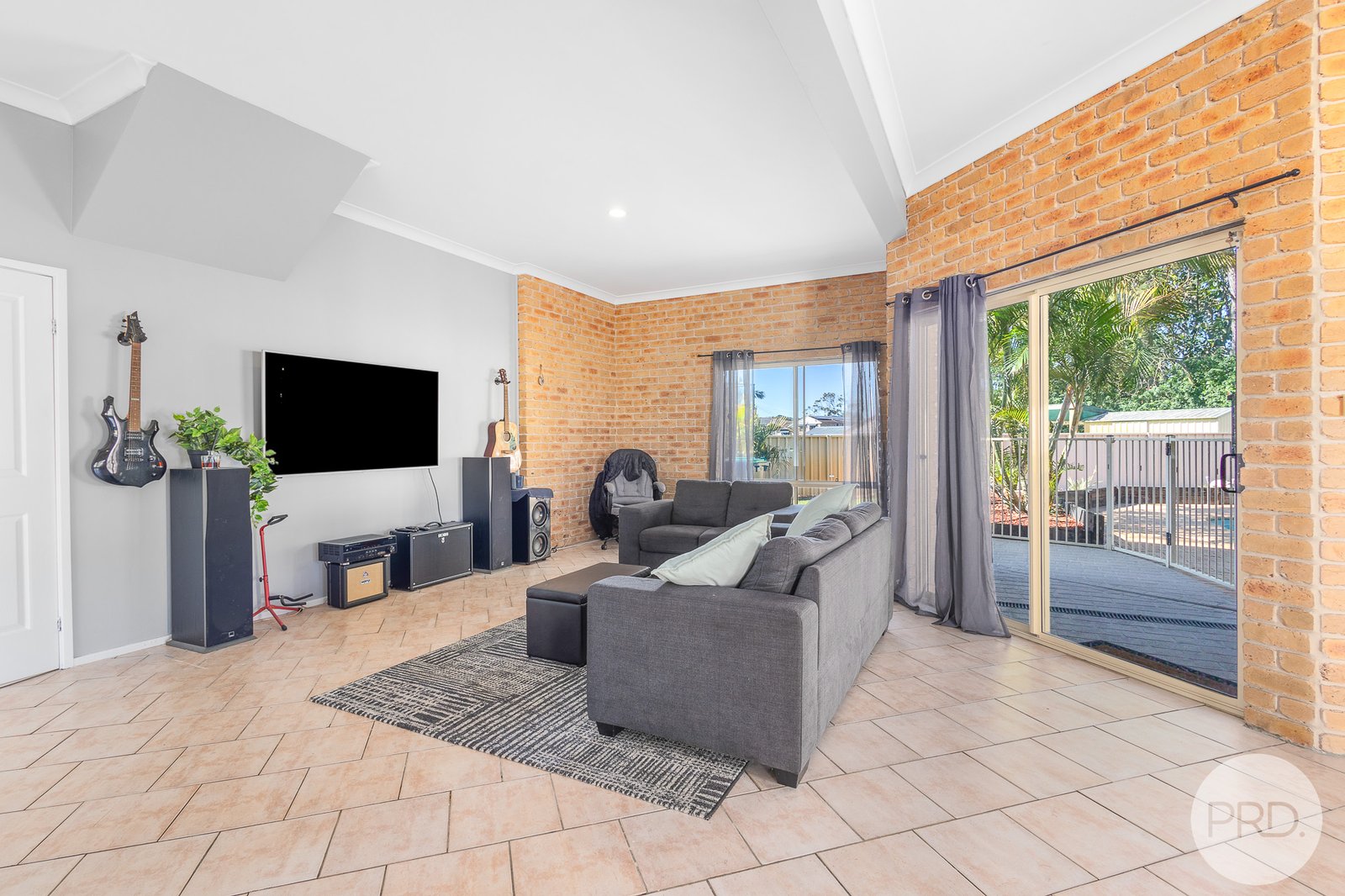 16 Seabreeze Close ANNA BAY 16