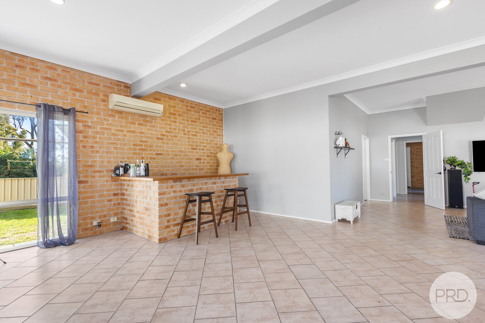 16 Seabreeze Close ANNA BAY 18