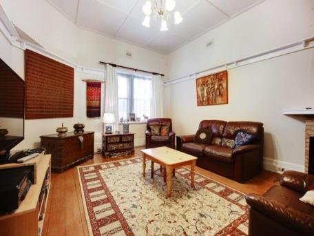 Gallery: 16 Service Street