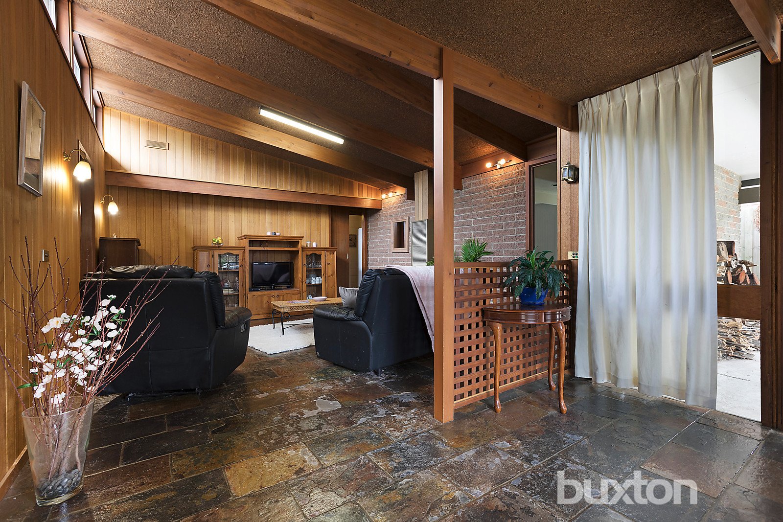 Gallery: 16 Shannon Court