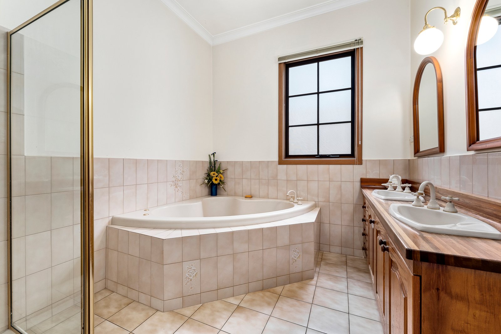 16 Shasta Avenue, Brighton East, 3187