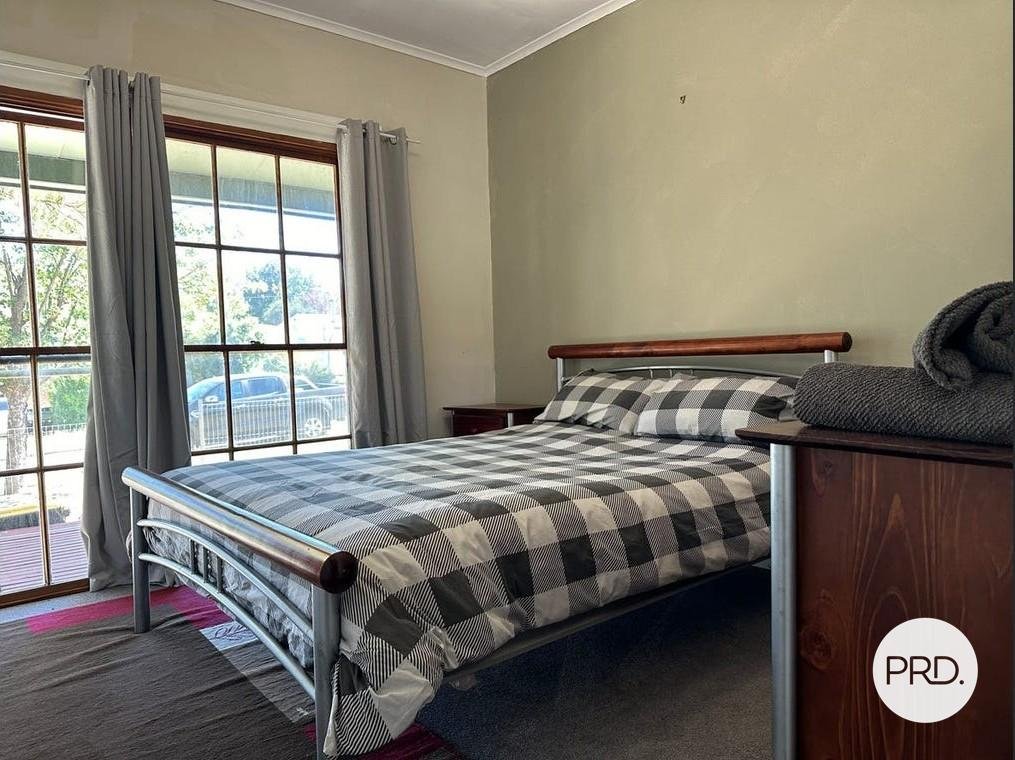 16 Sheather Street KHANCOBAN 6