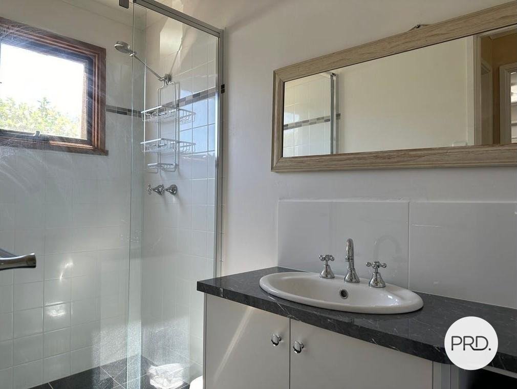 16 Sheather Street KHANCOBAN 9