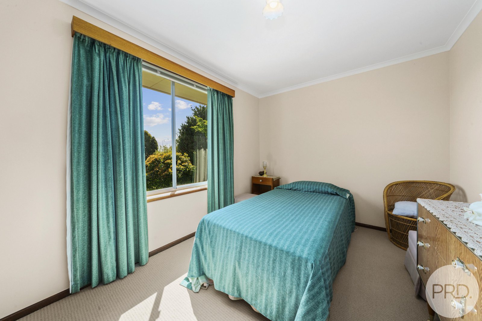 16 Shirley Boulevard LENAH VALLEY 9