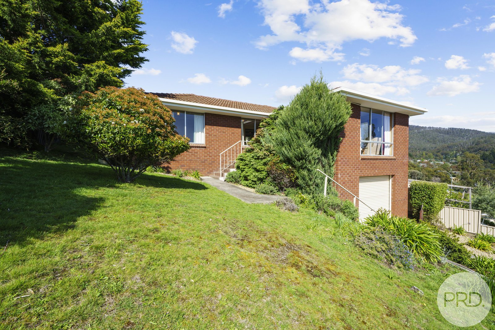 16 Shirley Boulevard LENAH VALLEY 17