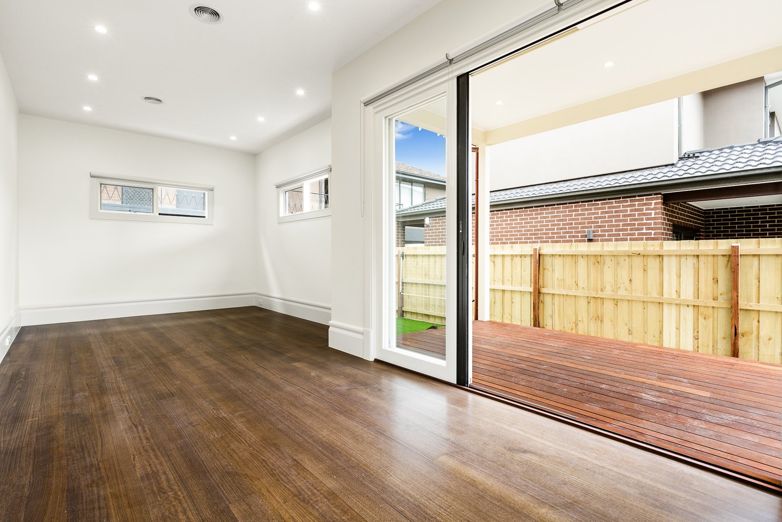 Gallery: 1/6 Shirley Grove