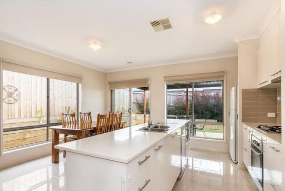 Gallery: 16 Shoaling Drive