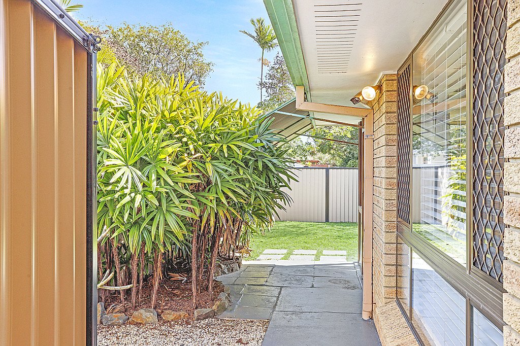 1/6 Shrike Court BURLEIGH WATERS 3