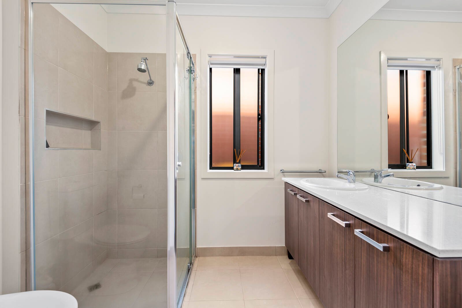 Real Estate and Property in 16 Snedden Street, Armstrong Creek, VIC