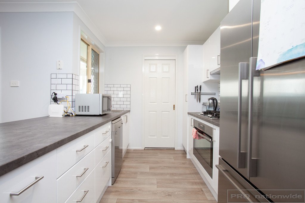 16 Somerset Drive THORNTON 6