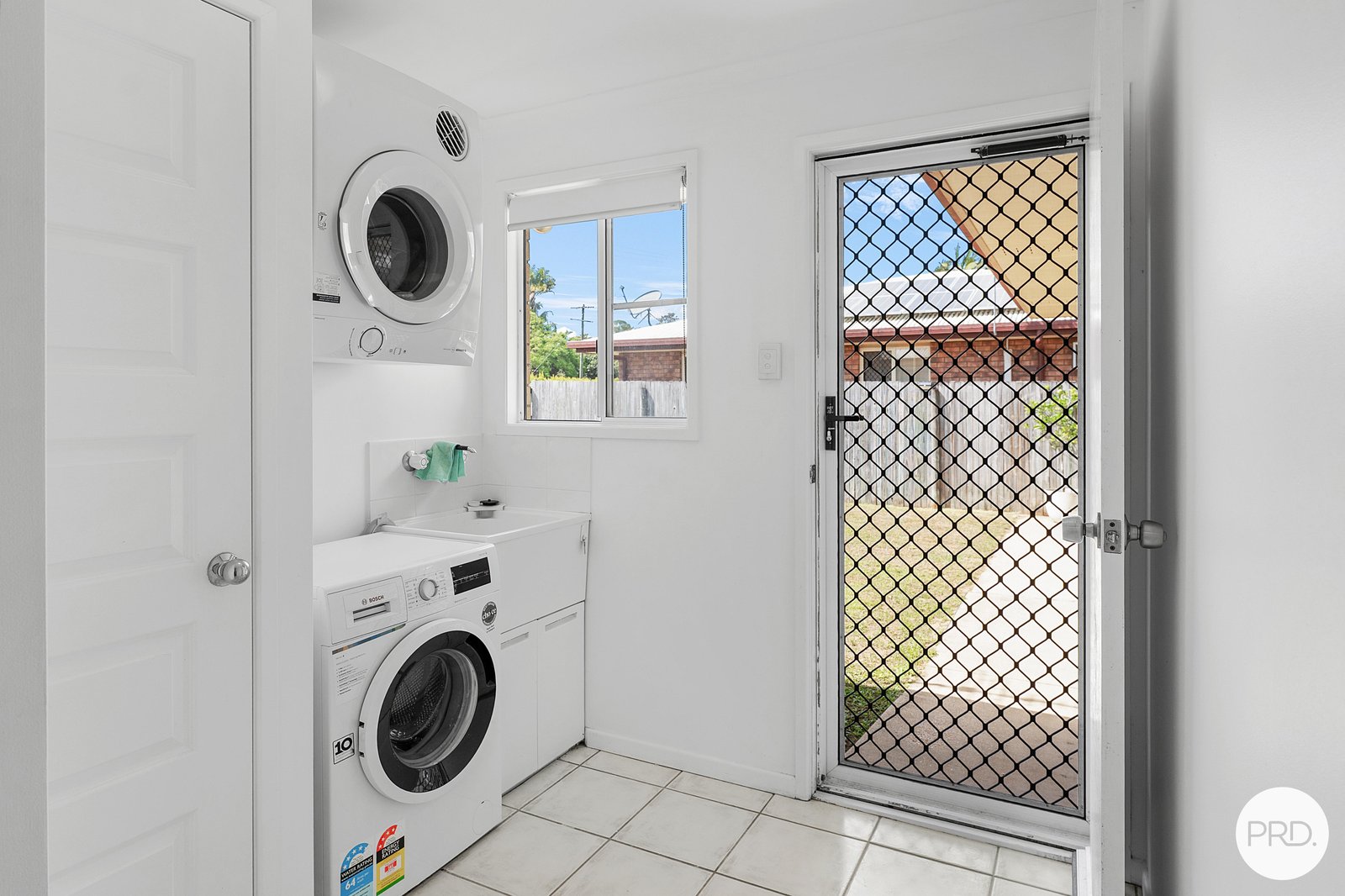 16 Spinnaker Way BUCASIA 24