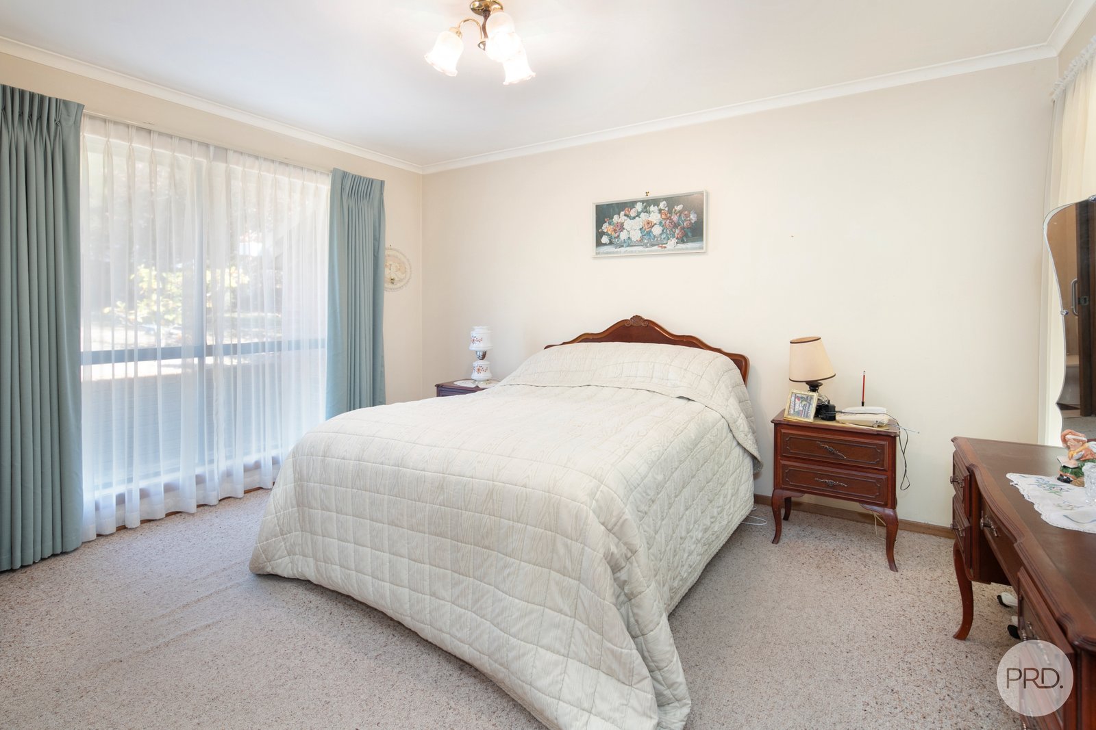 16 Springs Road BROWN HILL 3