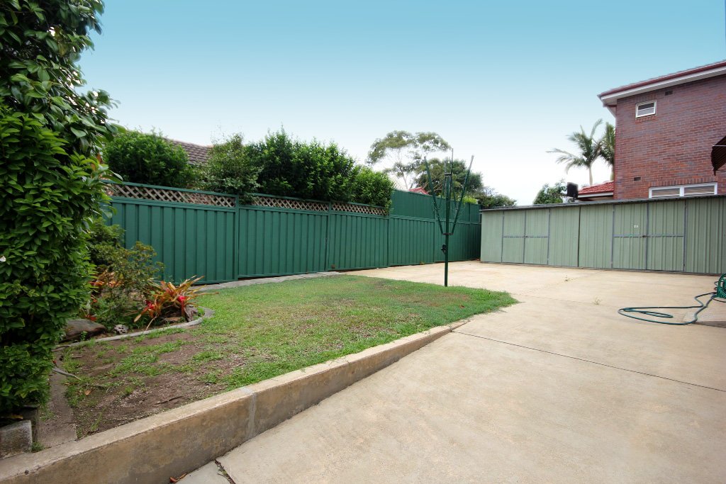 16 St Elmo Parade KINGSGROVE 7