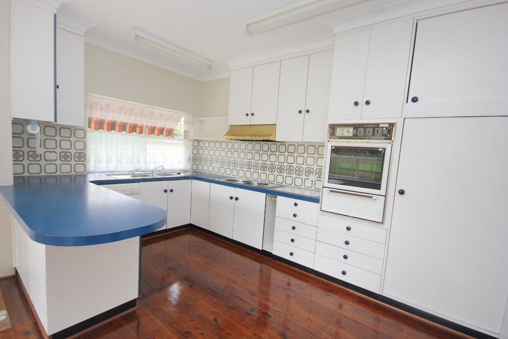 16 St Elmo Parade KINGSGROVE 4