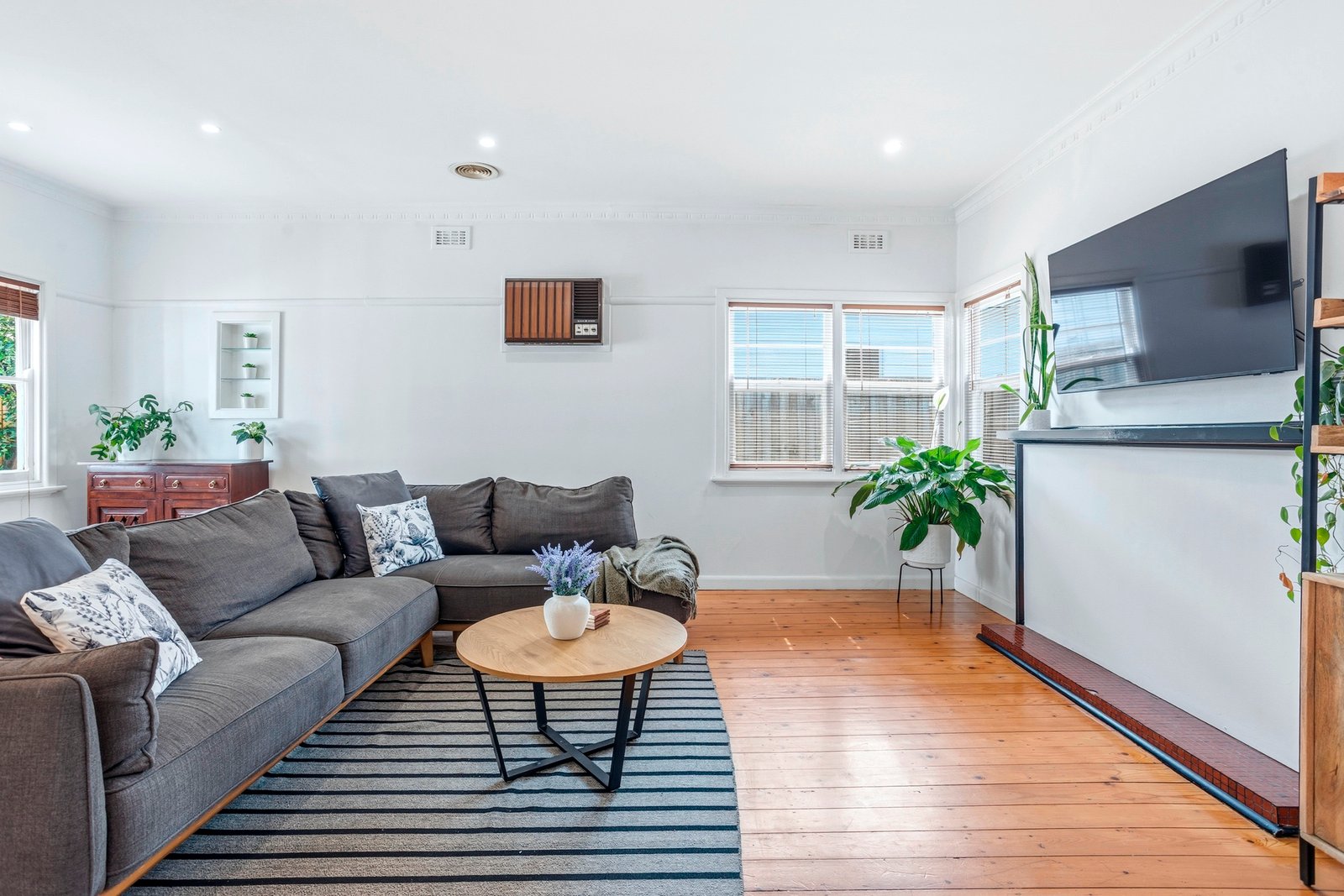 Gallery: 16 Stanger Street